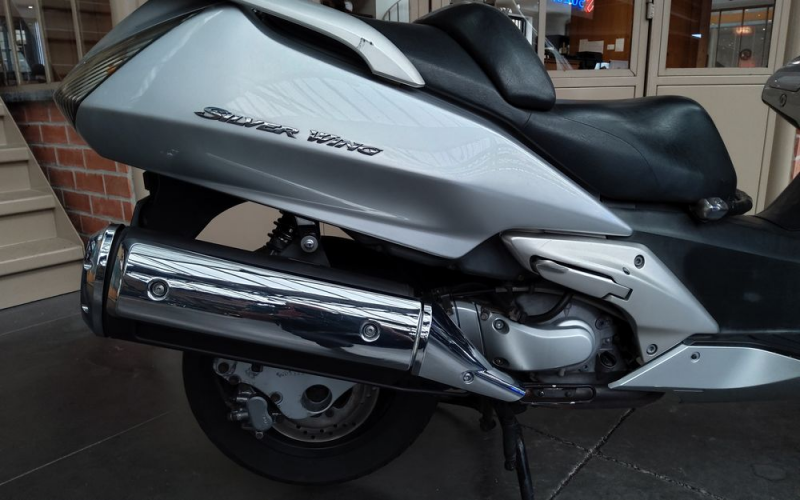 Honda fjs 600 silverwing