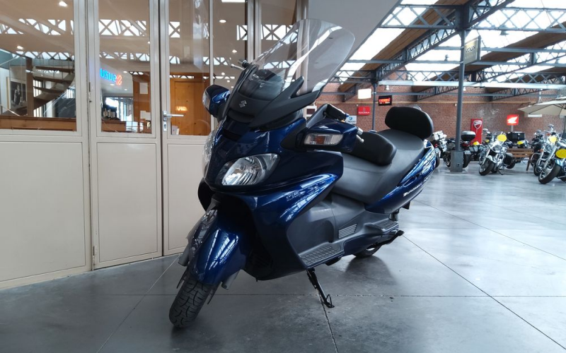 Suzuki burgman 650 executive