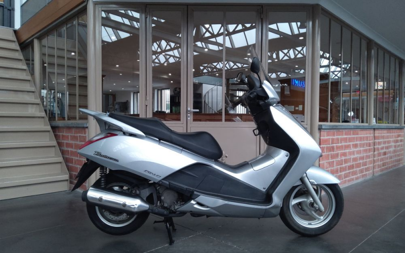 Honda pantheon 125
