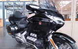 Honda gl1800 goldwing touring