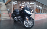 Honda gl1800 goldwing touring