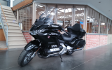 Honda gl1800 goldwing touring