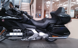 Honda gl1800 goldwing touring