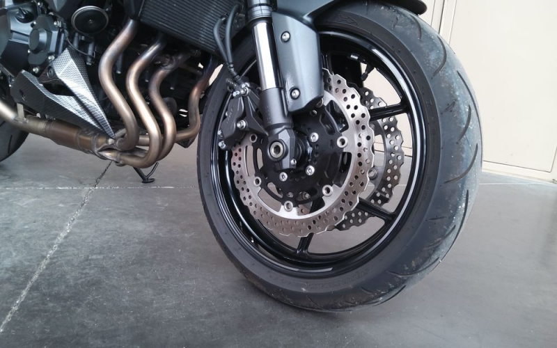Kawasaki z800e abs