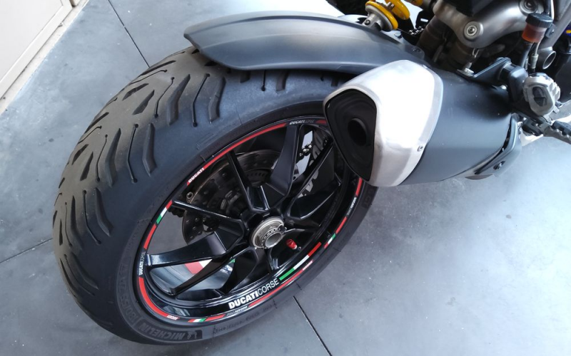 Ducati Hyperstrada 821