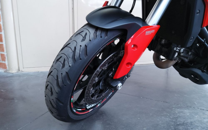 Ducati Hyperstrada 821