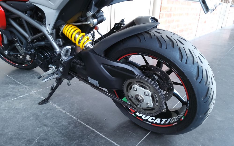 Ducati Hyperstrada 821