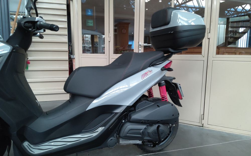 Piaggio mp3 300 hpe sport