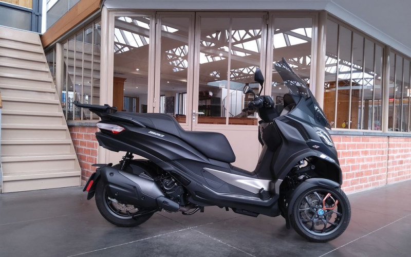 Piaggio mp3 530 hpe exclusive