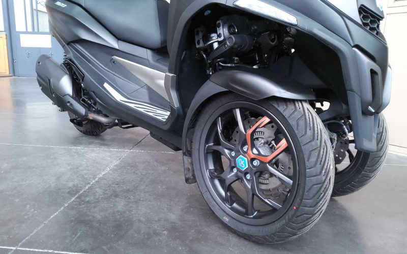 Piaggio mp3 530 hpe exclusive