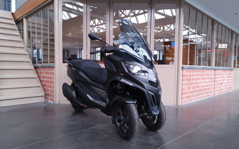 Piaggio mp3 530 hpe exclusive
