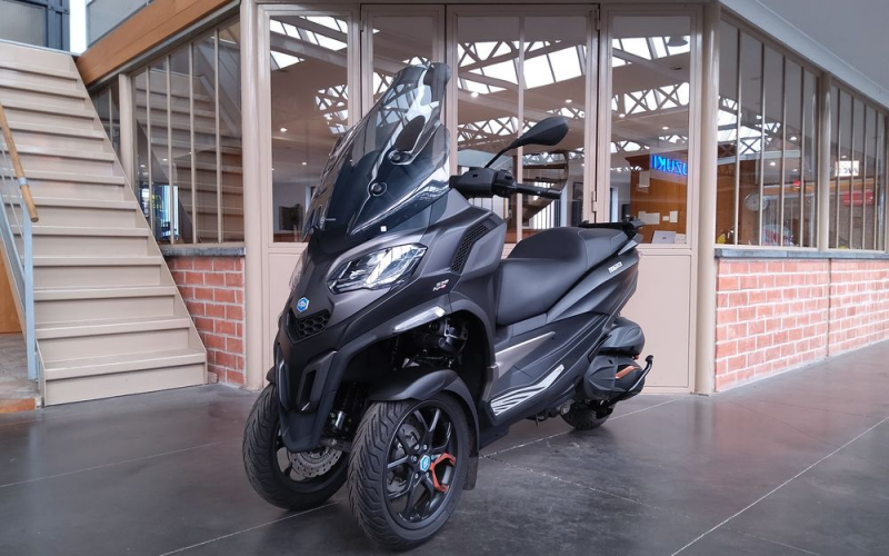 Piaggio mp3 530 hpe exclusive