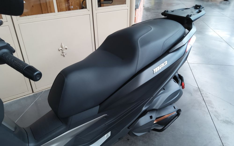 Piaggio mp3 530 hpe exclusive