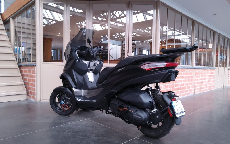Piaggio mp3 530 hpe exclusive