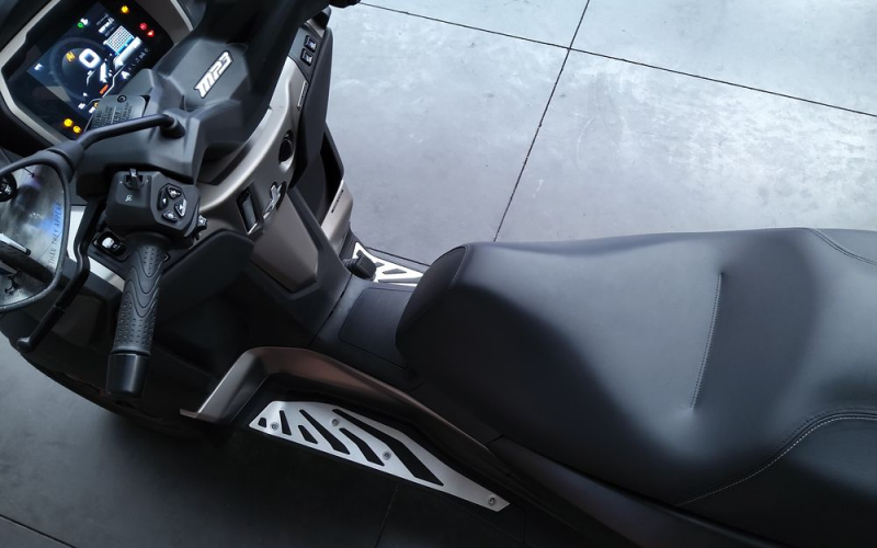 Piaggio mp3 530 hpe exclusive