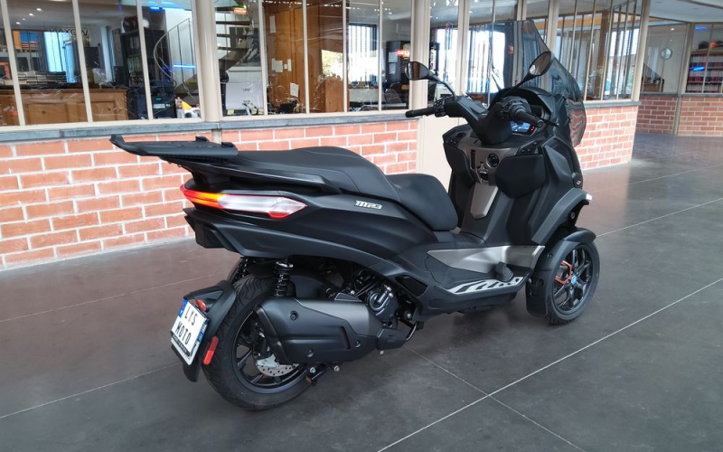Piaggio mp3 530 hpe exclusive