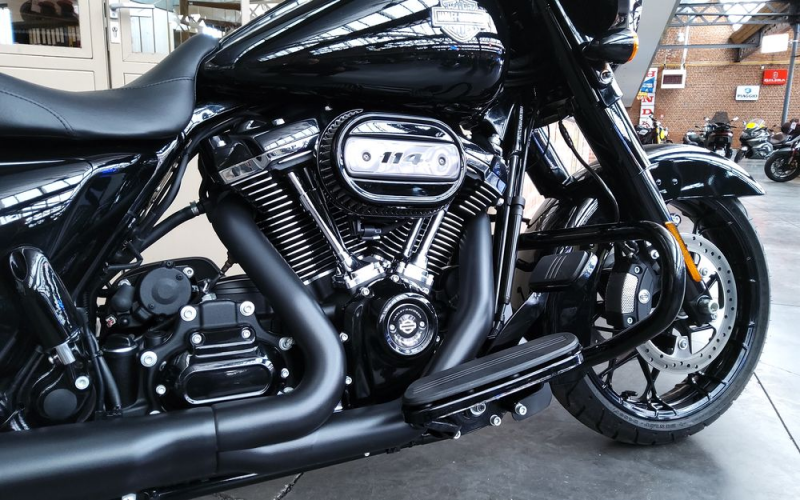 Harley street glide spécial