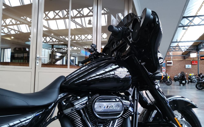 Harley street glide spécial