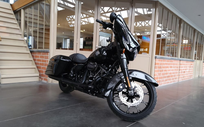 Harley street glide spécial