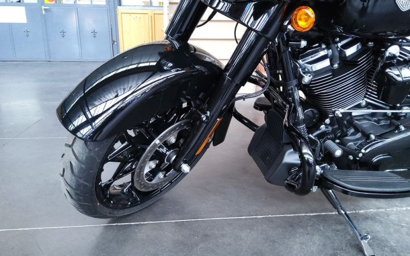 Harley street glide spécial