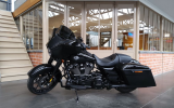 Harley street glide spécial