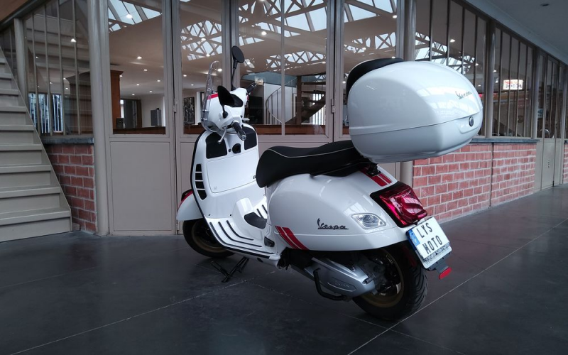 Vespa gts super 300