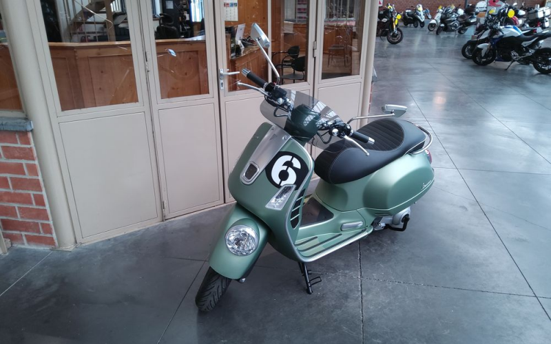 Vespa 300 gts Sei Giorni