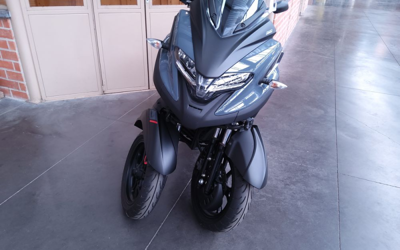 Yamaha tricity 300 abs