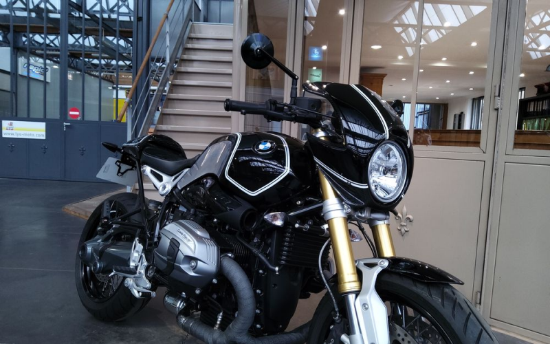 Bmw r nine T Café racer design