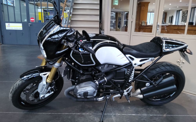 Bmw r nine T Café racer design