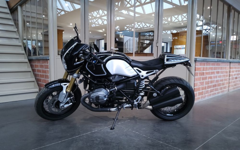 Bmw r nine T Café racer design