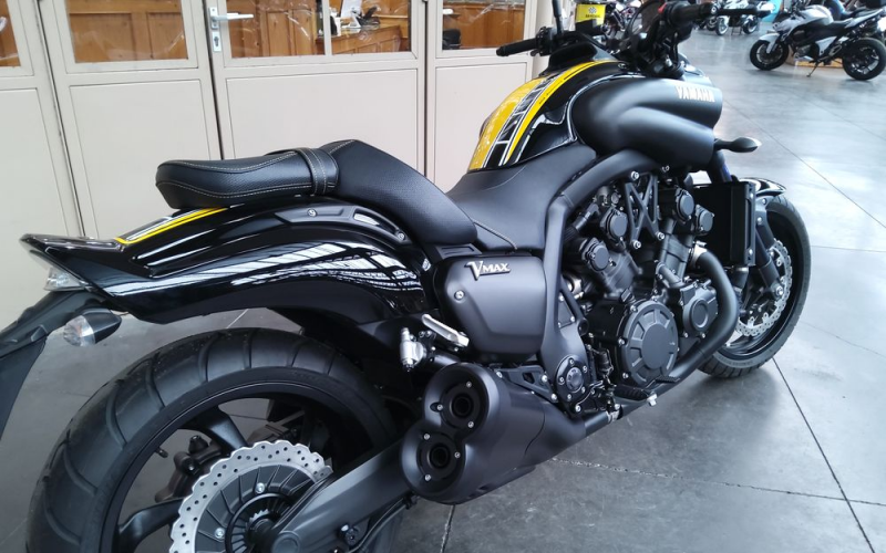 Yamaha V-max 1700