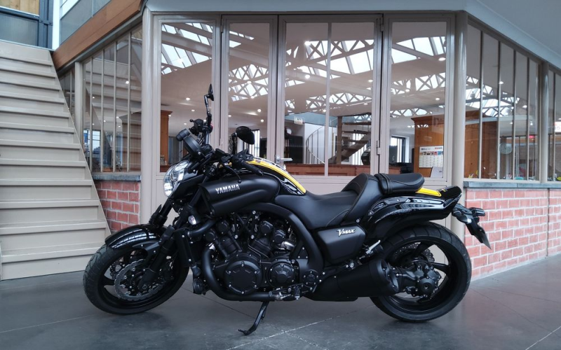 Yamaha V-max 1700