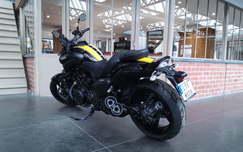Yamaha V-max 1700