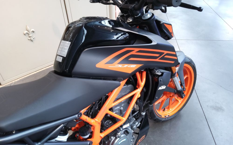Ktm duke 125