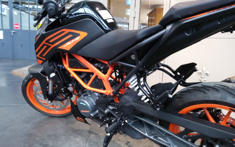 Ktm duke 125