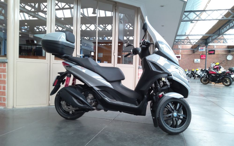 Piaggio mp3 300 hpe sport