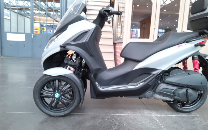 Piaggio mp3 300 hpe sport