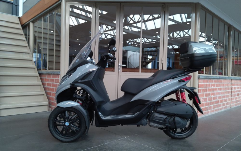 Piaggio mp3 300 hpe sport