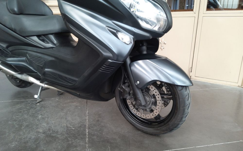 Suzuki burgman 650 executive