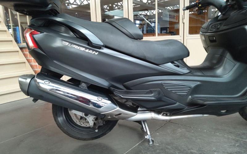 Suzuki burgman 650 executive