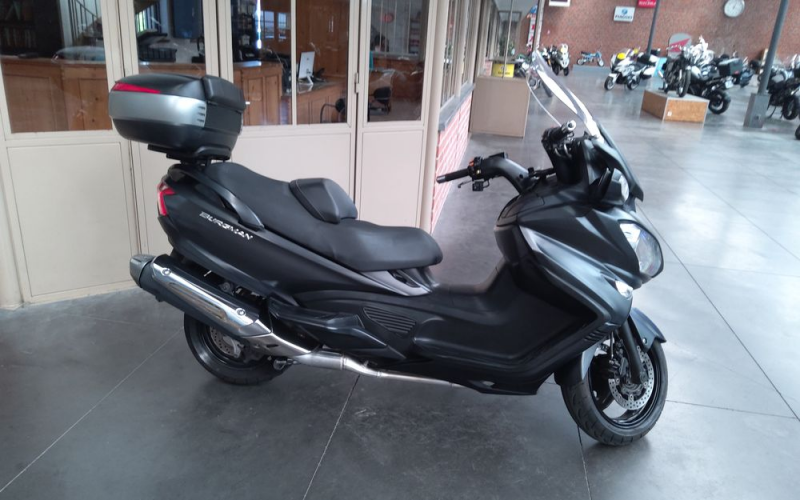 Suzuki burgman 650 executive