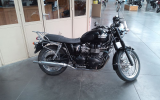 Triumph bonneville t100 black