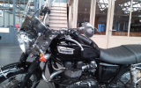 Triumph bonneville t100 black