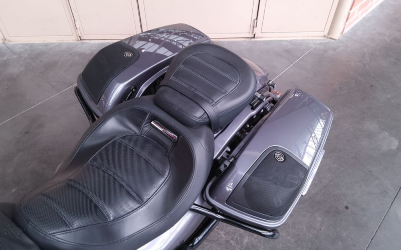 Harley street glide cvo