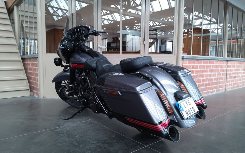 Harley street glide cvo