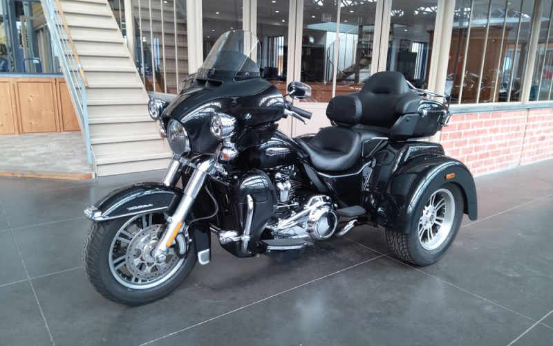 Harley tri glide