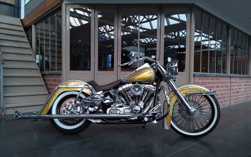 Harley Softail " Chicano "