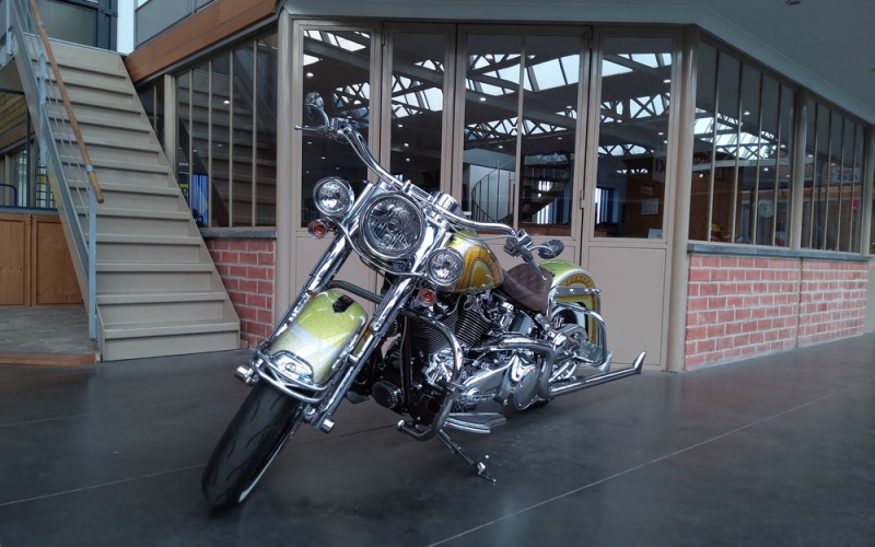 Harley Softail " Chicano "