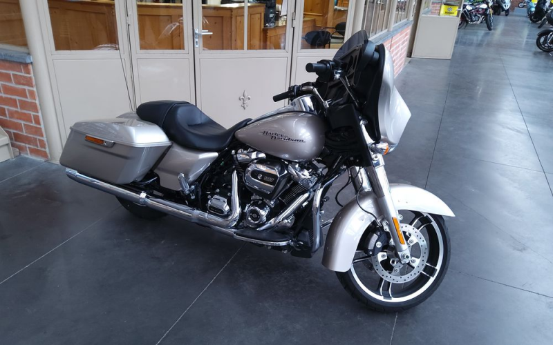 Harley street glide